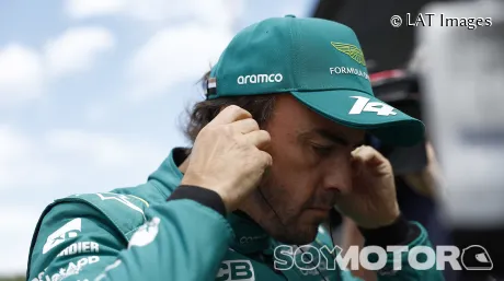Alonso llega "fresco" a Silverstone: "Siempre es genial correr aquí" - SoyMotor.com