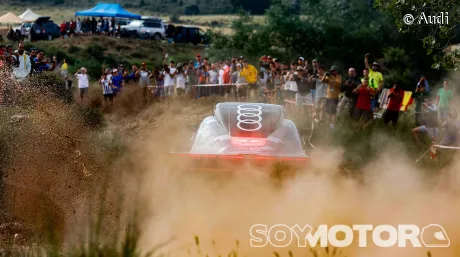 Audi prueba sus últimas mejoras en la Baja Aragón y da otro "paso importante" de cara al Dakar 2024 - SoyMotor.com