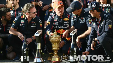 Red Bull celebra la victoria en Silverstone