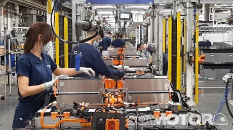 Stellantis y Samsung abrirán una segunda fábrica de baterías en 2027 - SoyMotor.com