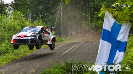 Duelo entre Rovanperä y Evans en el Rally de Finlandia - SoyMotor.com