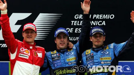 Michael Schumacher, Fernando Alonso y Giancarlo Fisichella, en el podio del GP de España del año 2006