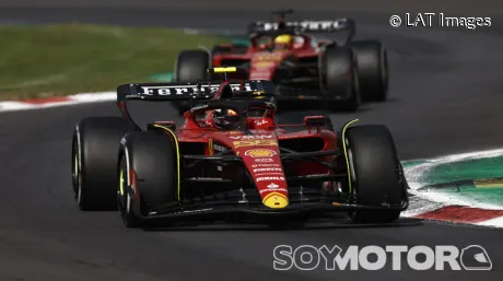 Sainz y Leclerc en Monza.
