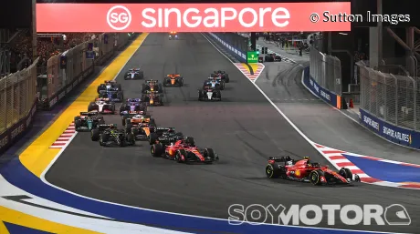 Leclerc quiso empezar con blandos en Singapur para "beneficiar a Sainz" - SoyMotor.com