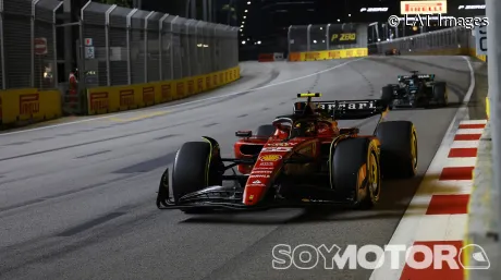 El mejor Gran Premio de Carlos Sainz, en el momento adecuado - SoyMotor.com