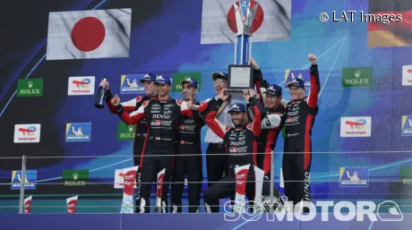 Toyota celebra la victoria en Fuji