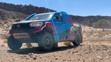 Pau Navarro salta a un T1 en Marruecos para preparar el Dakar - SoyMotor.com
