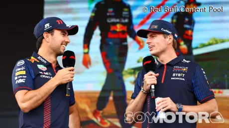 Max Verstappen y Sergio Pérez en Monza