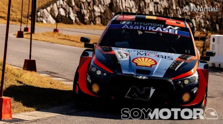 Rally Japón 2023: Hyundai hace 'doblete' en la superespecial de Toyota Stadium - SoyMotor.com