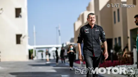 Guenther Steiner en Abu Dabi - SoyMotor.com