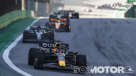 Verstappen no se deja sorprender en Brasil… y Mercedes decepciona - SoyMotor.com