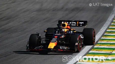 Max Verstappen durante la carrera en Brasil