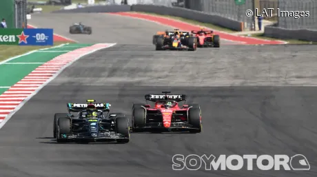 Lewis Hamilton y Charles Leclerc en Austin