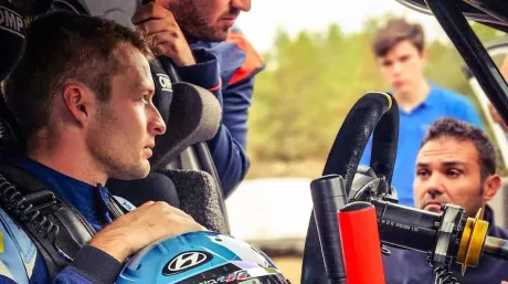 Jan Solans tiene un pie en el Mundial con un Toyota de Teo Martín - SoyMotor.com