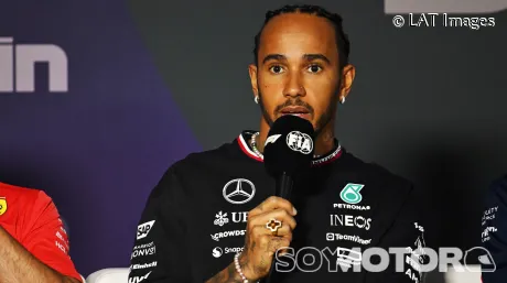 Lewis Hamilton en Baréin