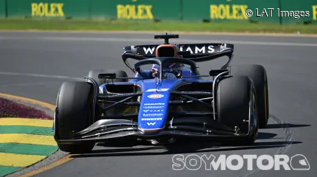 OFICIAL: Albon correrá en el coche de Sargeant tras el accidente en los Libres 1 de Australia - SoyMotor.com