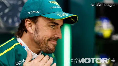 Fernando Alonso este viernes en el Gran Premio de Arabia Saudí