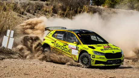 'Cohete' Suárez y Škoda empiezan la defensa del Supercampeonato con victoria en Lorca - SoyMotor.com