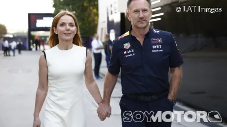 Christian Horner y Geri Halliwell en el GP de Baréin