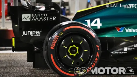 Neumáticos de Pirelli en el coche de Fernando Alonso