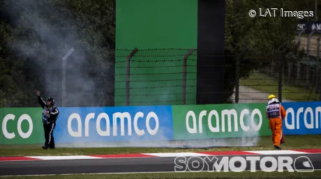 El fuego que se originó en una zona cubierta por césped en el Gran Premio de China