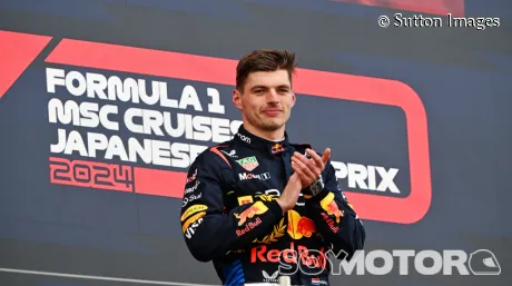 Max Verstappen celebra su victoria en el Gran Premio de Japón