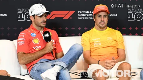 Carlos Sainz y Fernando Alonso en la rueda de prensa previa al GP de España