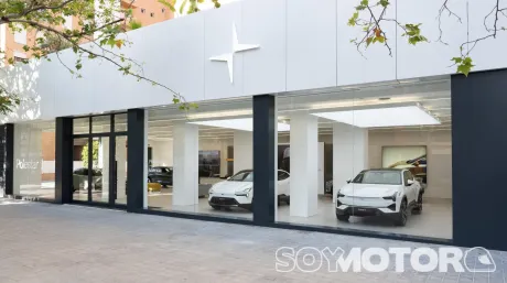Polestar, Tesla, Lynk&Co, Omoda y todas las nuevas marcas siguen abriendo exposiciones, y éste es el verdadero motivo - SoyMotor.com