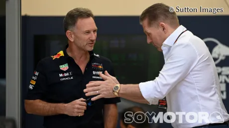 Jos Verstappen y Christian Horner en el hospitality de Red Bull