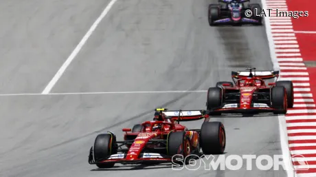 Carlos Sainz y Charles Leclerc en Barcelona