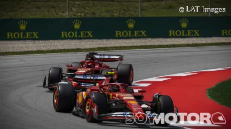 Carlos Sainz y Charles Leclerc en Barcelona