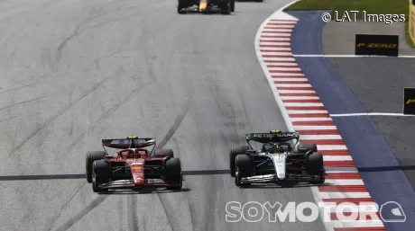 Carlos Sainz y Lewis Hamilton en el GP de Austria