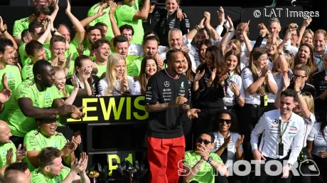 Lewis Hamilton celebra la victoria en Silverstone