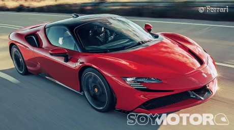 ¿Y si al final no era tanta herejía? La mitad de los que se compra un Ferrari lo elige híbrido - SoyMotor.com