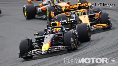 Max Verstappen por delante de Lando Norris y Oscar Piastri en el GP de Países Bajos