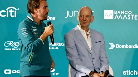 Alonso y Newey