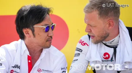 Kevin Magnussen y Ayao Komatsu en Hungría esta temporada