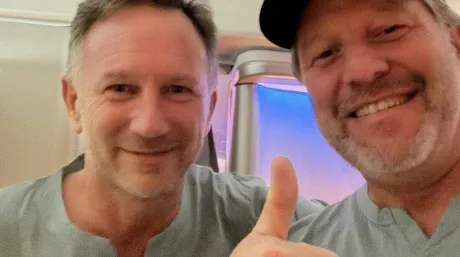 Brown y Horner, de las 'peleas' en Singapur al compadreo en el vuelo de vuelta - SoyMotor.com