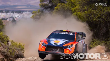 Thierry Neuville en Grecia