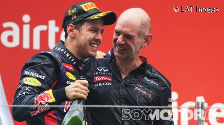 Sebastian Vettel y Adrian Newey en India 2013