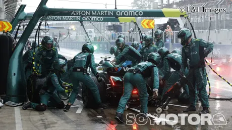 Por Valencia y por los mecánicos: Alonso no se rinde en Brasil pese al dolor de espalda - SoyMotor.com