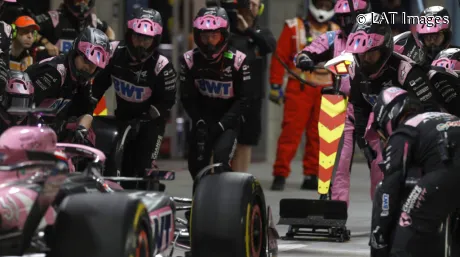 Esteban Ocon durante una de sus paradas en el GP de Las Vegas