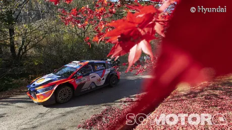 Rally Japón 2024: Tänak se 'escapa' y Neuville tiene problemas; Toyota pincha - SoyMotor.com