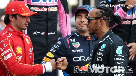 Lewis Hamilton y Carlos Sainz en Baréin