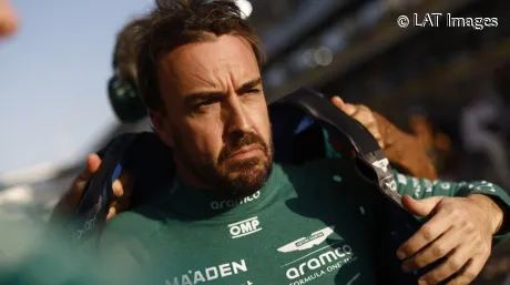 Fernando Alonso en Abu Dabi, antes de afrontar la última carrera del año