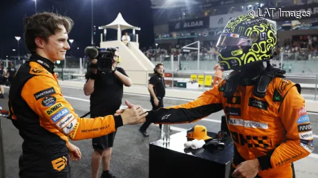 Oscar Piastri y Lando Norris en Abu Dabi