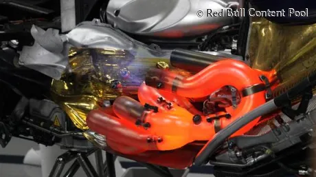 renault-v8-red-bull-engine.jpg