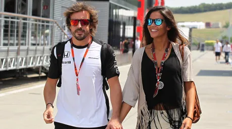 Fernando Alonso y Lara lvarez se casar n seg n la prensa rosa