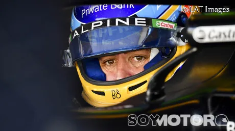 alonso-preparado-2022-soymotor.jpg