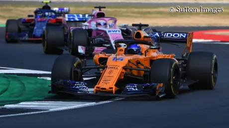 alonso_force_india_toro_rosso_silverstone_2018_domingo_soy_motor.jpg